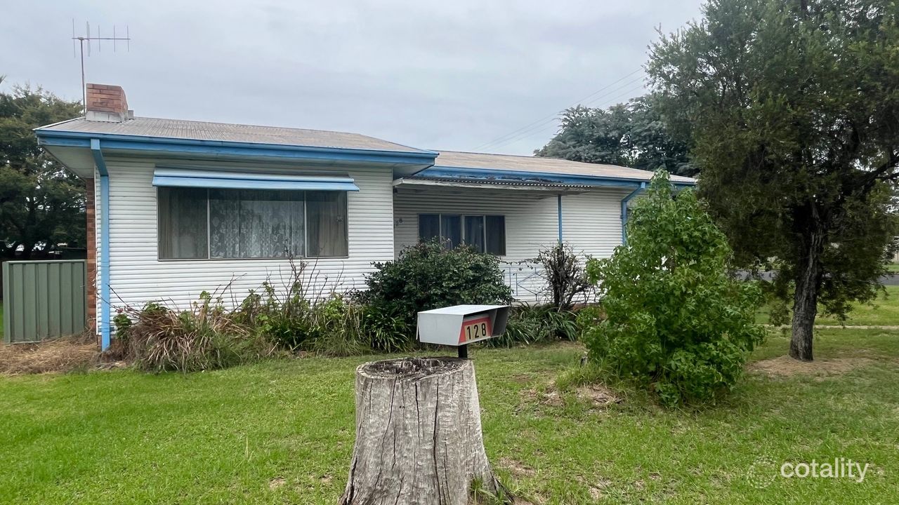 3-bedroom house at 128 Dalgarno Street, Coonabarabran, NSW 2357, Warrumbungle Council, New South Wales