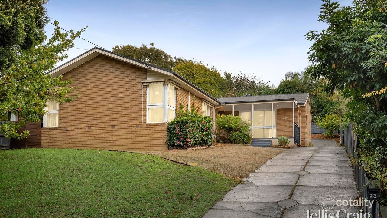 4-bedroom house at 23 Barina Avenue, Mooroolbark, VIC 3138, Yarra Ranges, Victoria