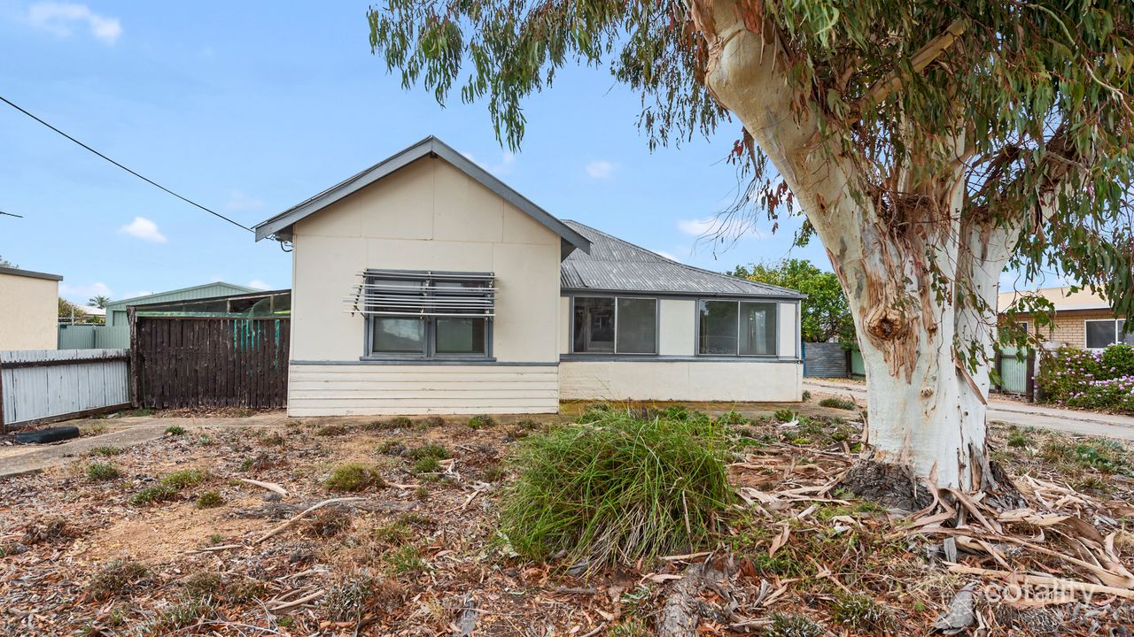 2-bedroom house at 4 Bridge Road, Ardrossan, SA 5571, Yorke Peninsula, South Australia