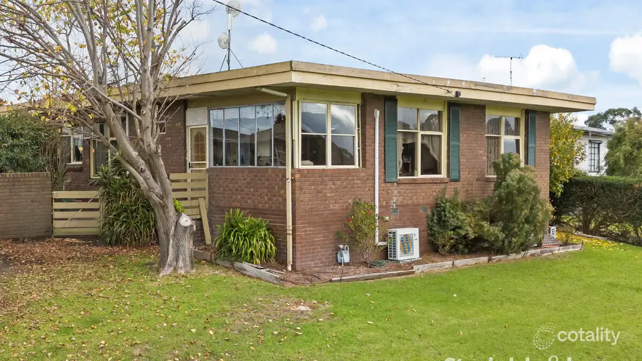 3-bedroom house at 40 Dunbar Avenue, Morwell, VIC 3840, Latrobe Council, Victoria