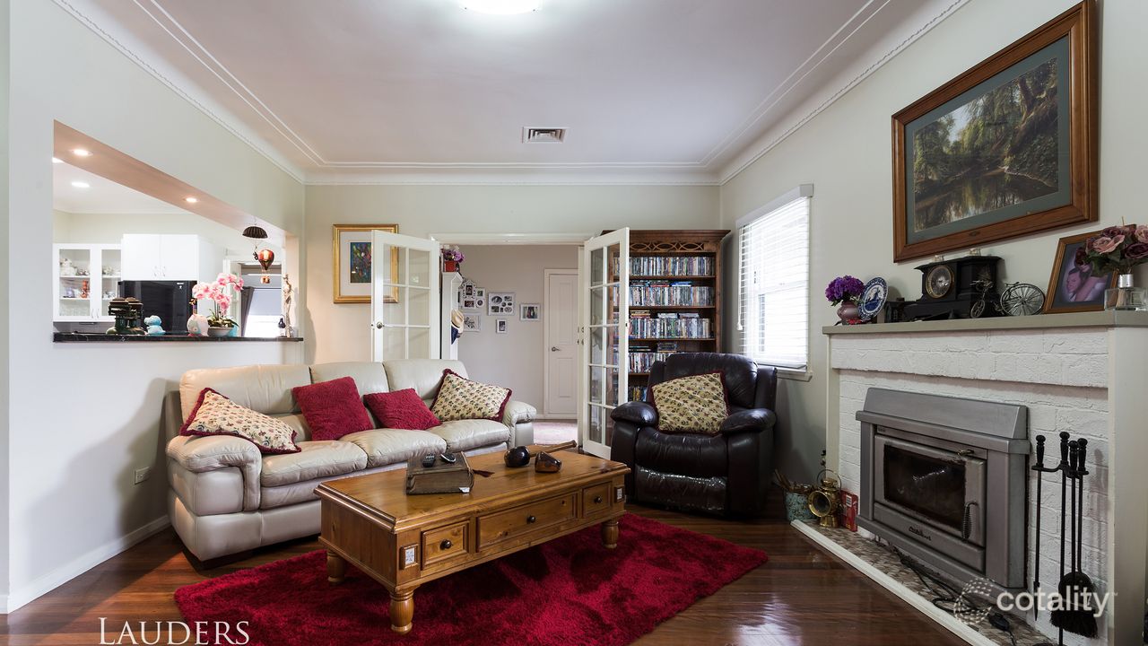 5-bedroom unit at 1 Bayview Crescent, Taree, NSW 2430, Mid-Coast Council, New South Wales