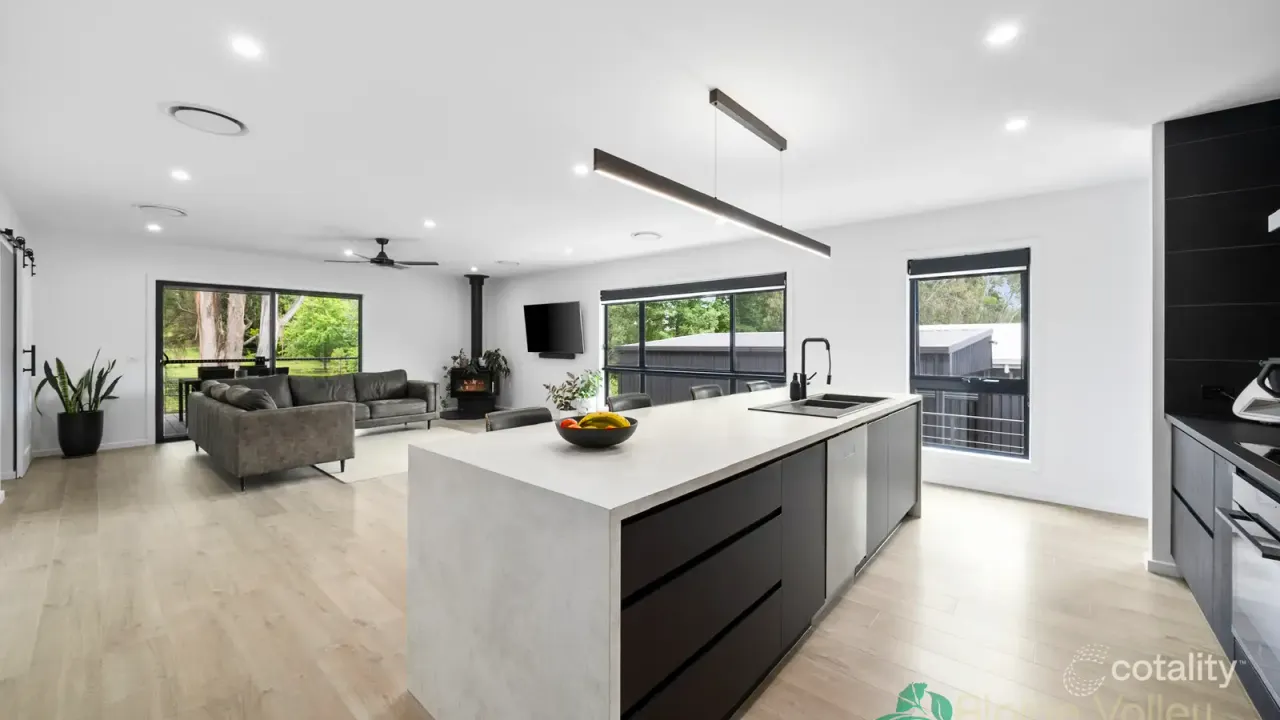 4-bedroom house at 26 Fiddleback Drive, Tawonga South, VIC 3698, Alpine Council, Victoria