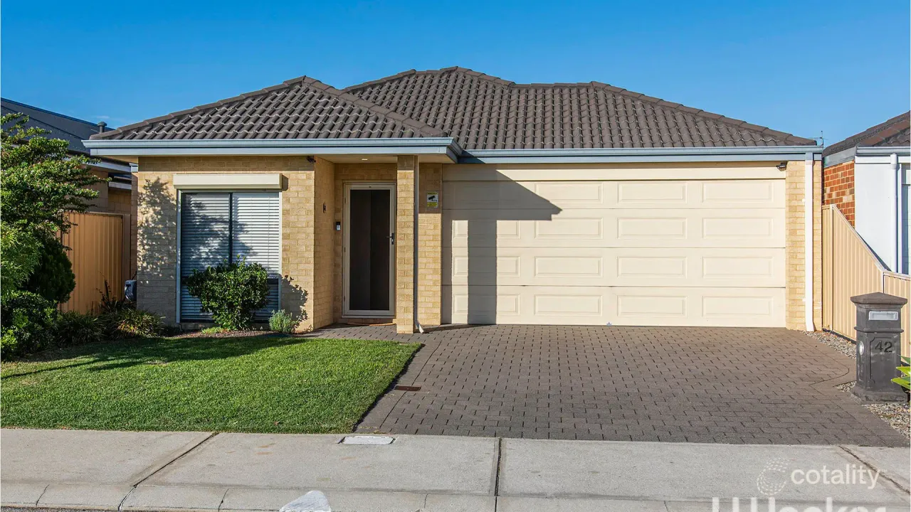 3-bedroom house at 42 Middle Parkway, Canning Vale, WA 6155, Gosnells Council, Western Australia
