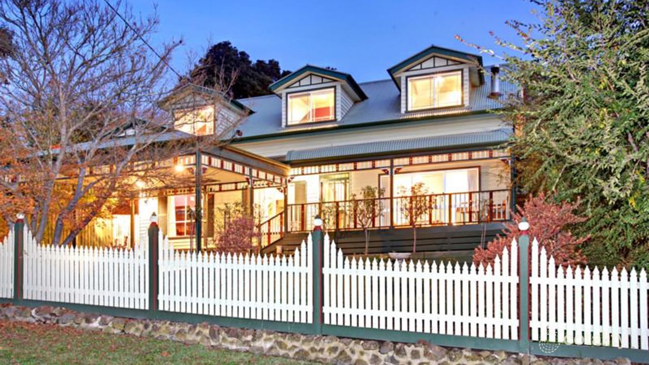 4-bedroom house at 18 Devon Avenue, Heathmont, VIC 3135, Maroondah Council, Victoria