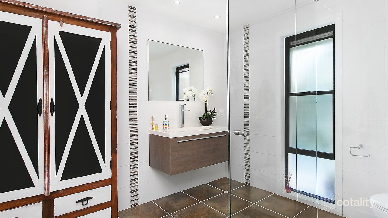 4-bedroom house at 16 Evergreen Drive, Elanora, QLD 4221, , Queensland