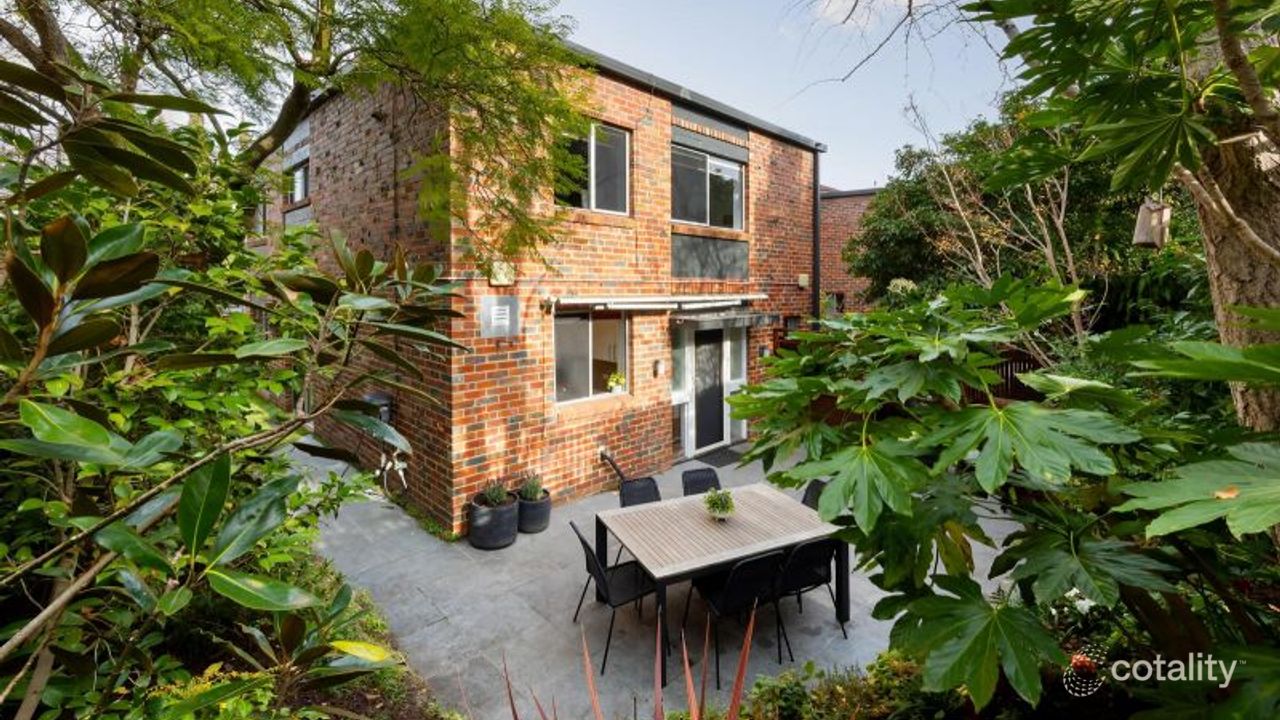 3-bedroom unit at 6/40 Carson Street, Kew, VIC 3101, Boroondara Council, Victoria