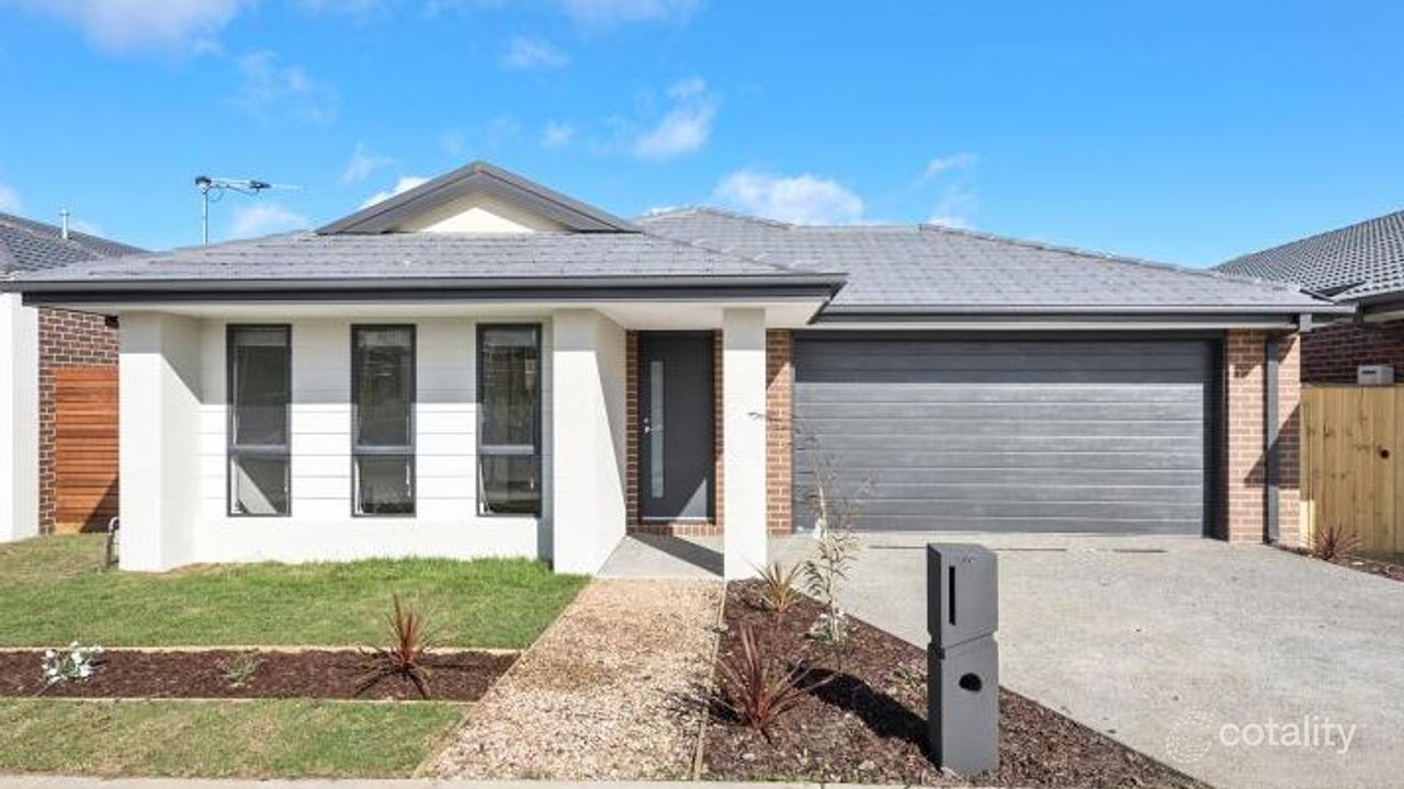 3-bedroom house at 30 Barley Crescent, Clyde North, VIC 3978, Casey, Victoria