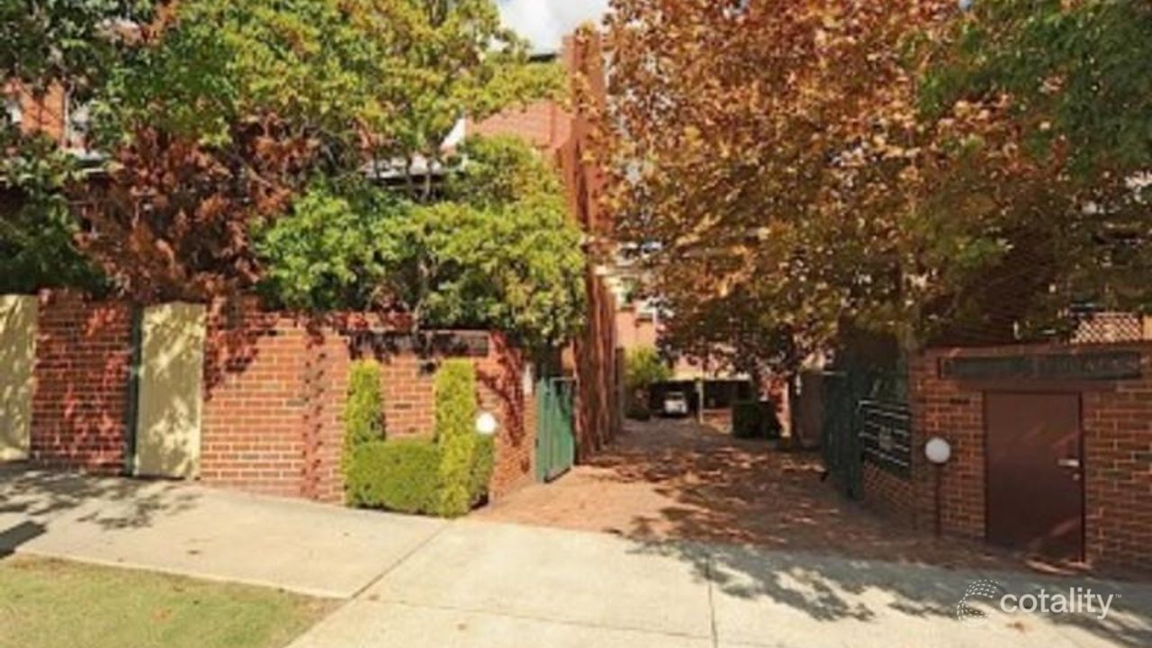 3-bedroom unit at 10/39-41 Bronte Street, East Perth, WA 6004, Perth Council, Western Australia