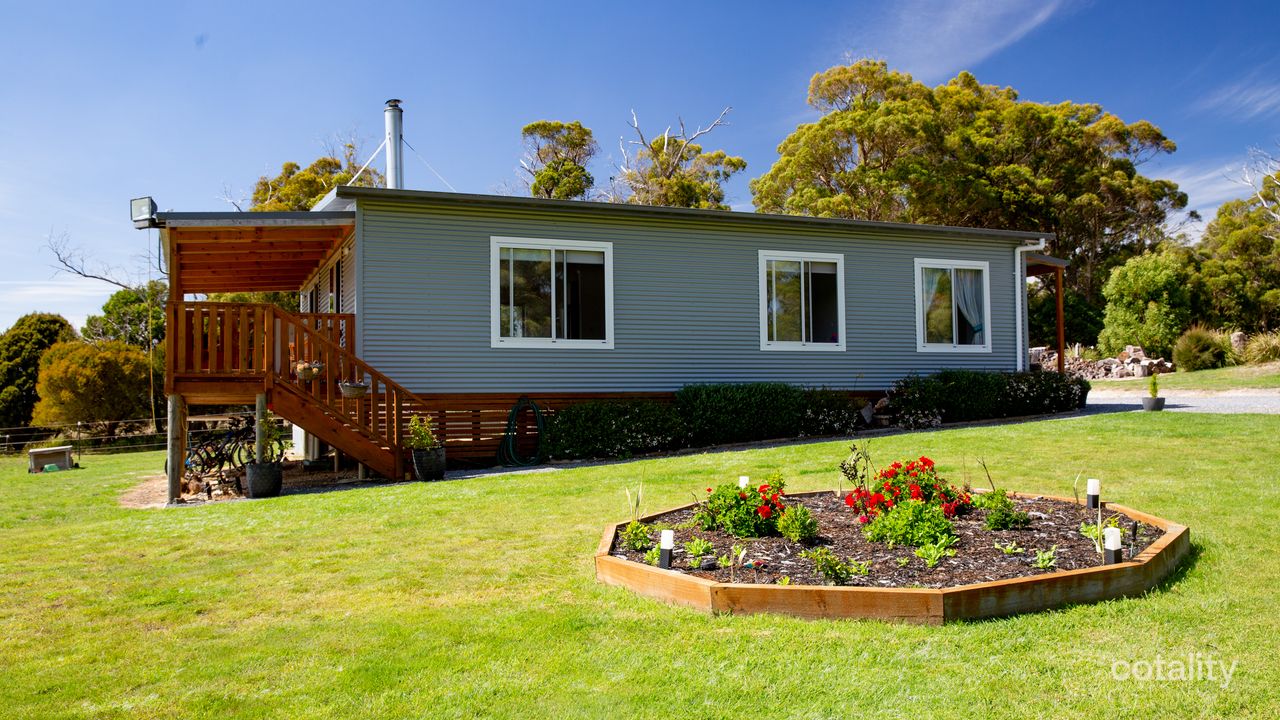 3-bedroom unit at 117 Clarence Point Road, Clarence Point, TAS 7270, West Tamar, Tasmania