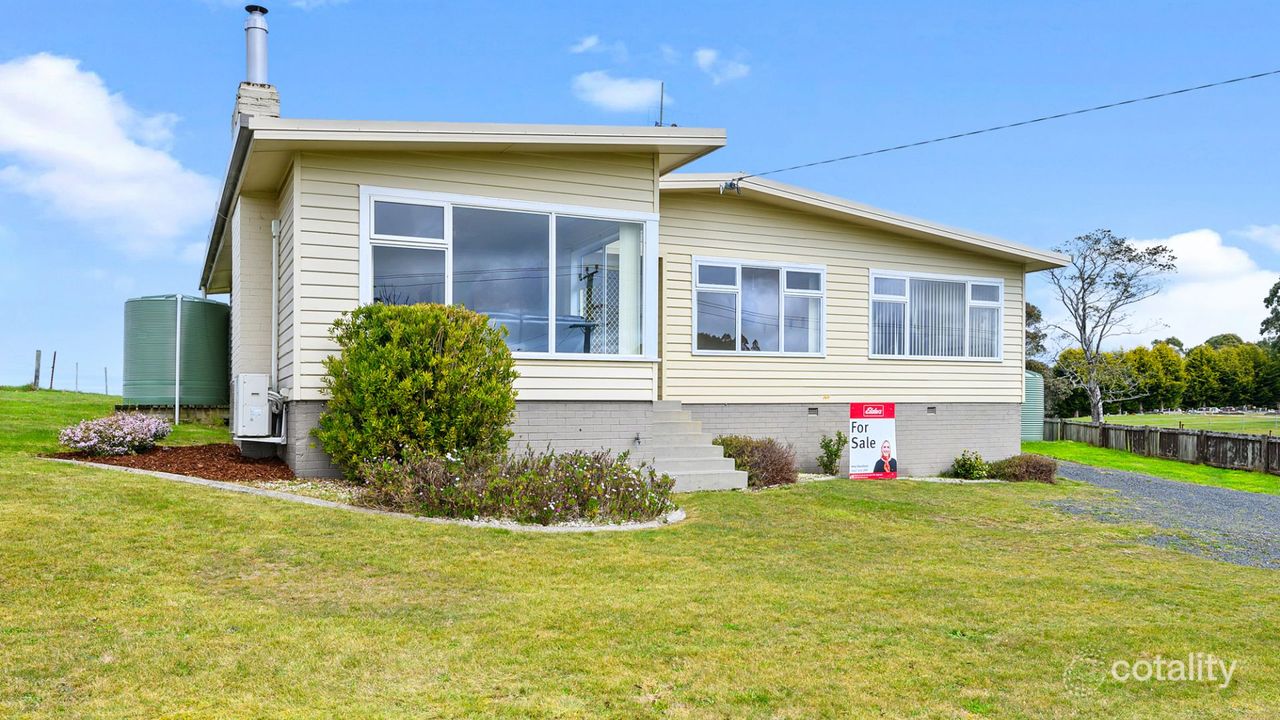 3-bedroom house at 1683 Pine Road, South Riana, TAS 7316, Central Coast Council, Tasmania