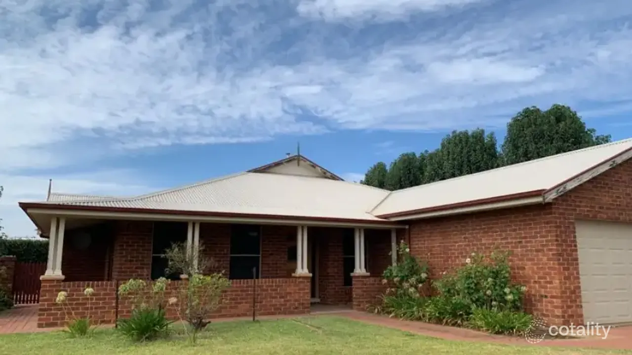 4-bedroom house at 19A Carnoustie Drive, Dubbo, NSW 2830, Dubbo Council, New South Wales