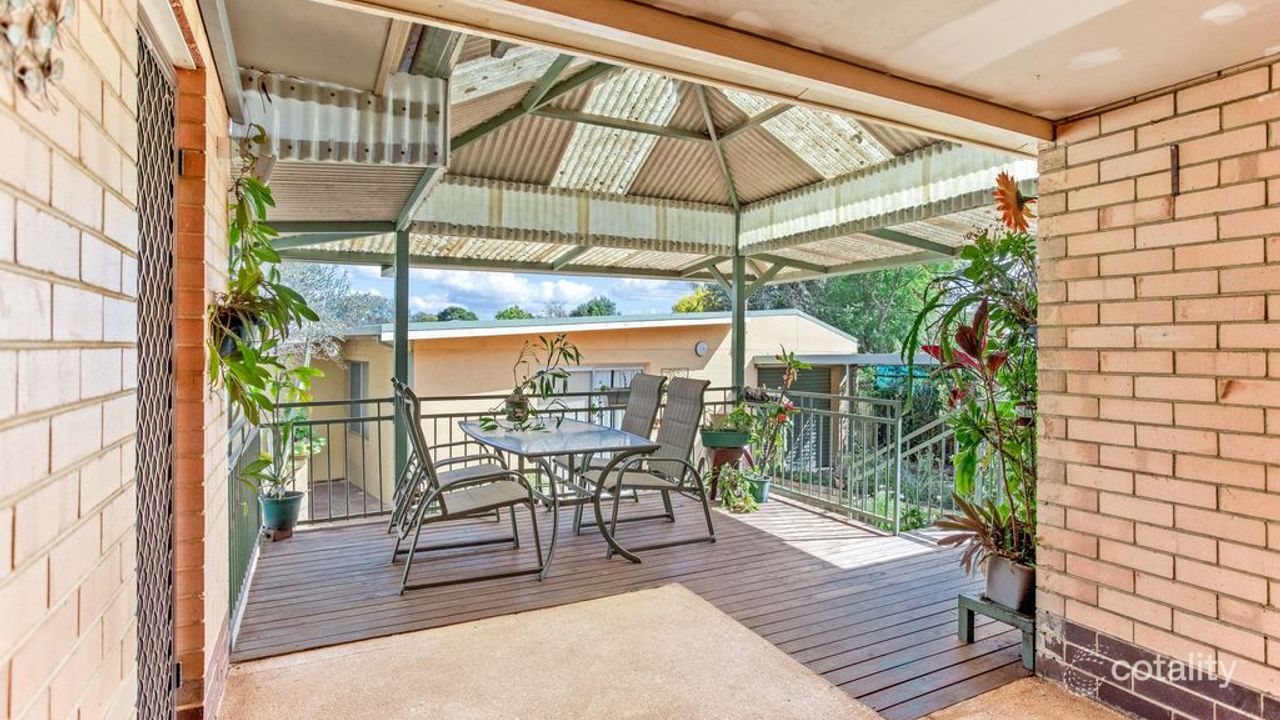 3-bedroom house at 25 Valentine Road, Kelmscott, WA 6111, Armadale, Western Australia