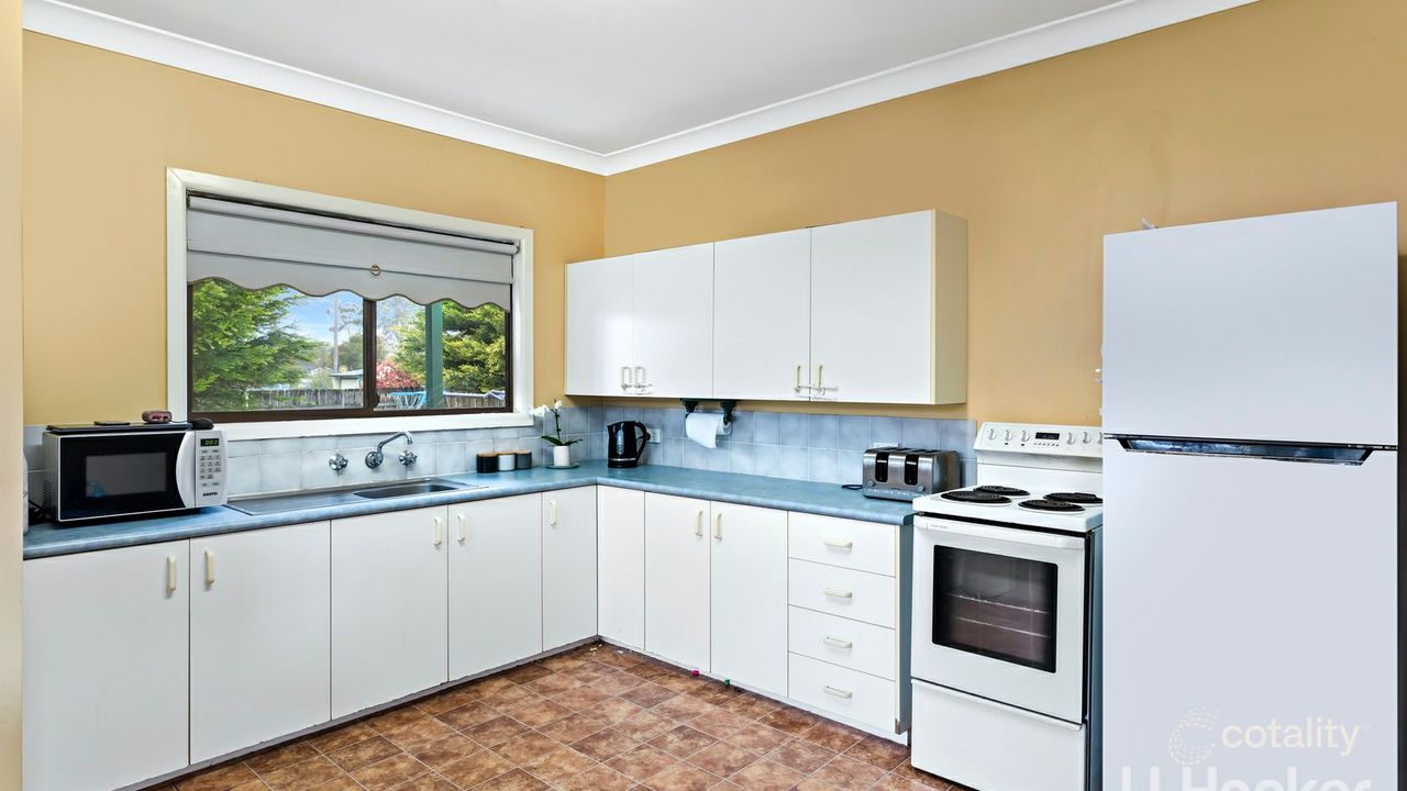 3-bedroom house at 55 Thirlmere Way, Tahmoor, NSW 2573, Wollondilly Council, New South Wales