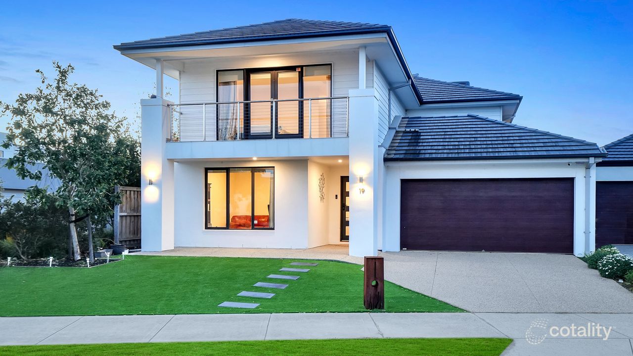 5-bedroom house at 19 Thornbury Way, Williams Landing, VIC 3027, Wyndham Council, Victoria