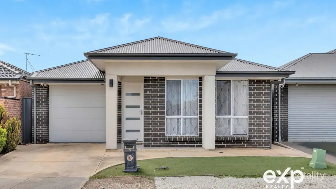 3-bedroom house at 10 Boardwalk Drive, Paralowie, SA 5108, Salisbury, South Australia