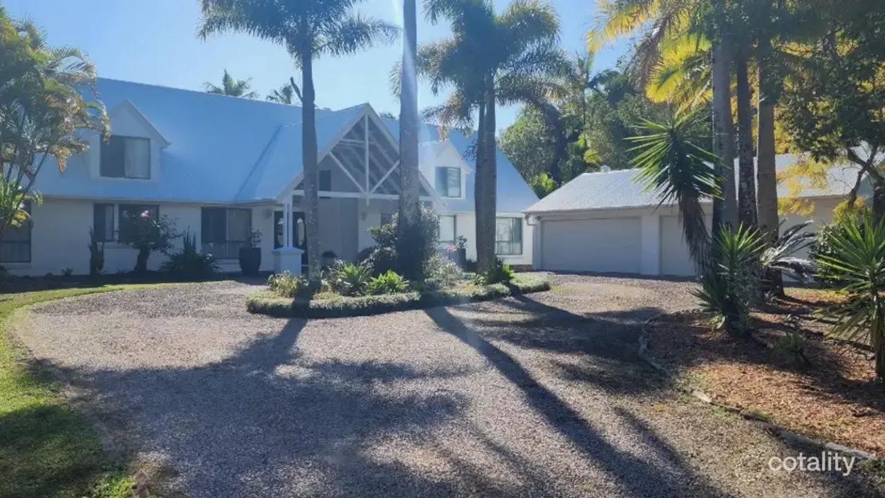 6-bedroom unit at 5 Bloodwood Close, Mooloolah Valley, QLD 4553, Sunshine Coast, Queensland