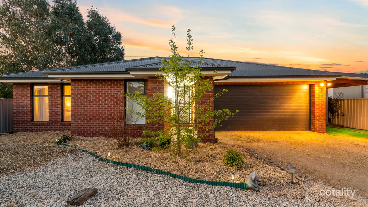 4-bedroom house at 23 Moore Street, Tocumwal, NSW 2714, Berrigan Council, New South Wales