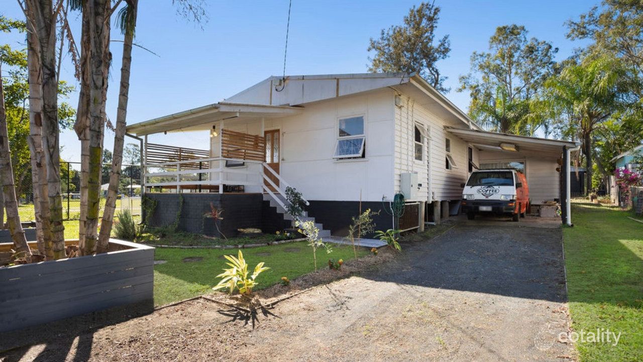 4-bedroom house at 14 Bergins Hill Road, Bundamba, QLD 4304, Ipswich, Queensland
