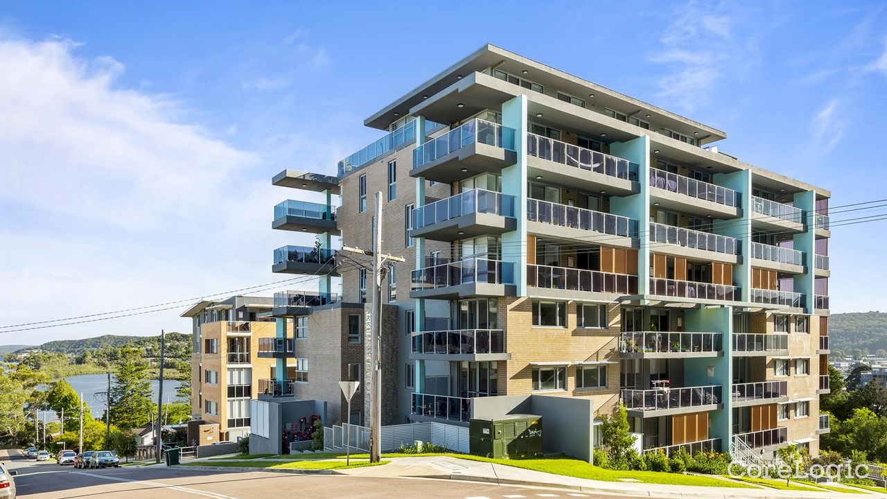 2-bedroom unit at 13/14 Batley Street, Central Coast Council, New South Wales