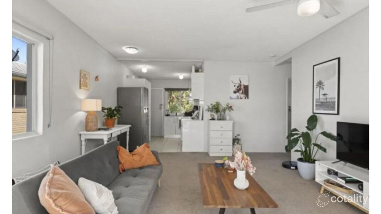 2-bedroom house at 3/12 Murlong Crescent, Palm Beach, QLD 4221, Gold Coast Council, Queensland