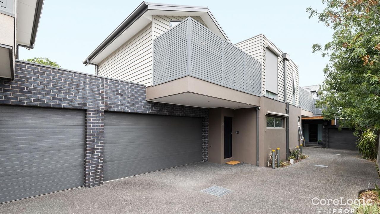 3-bedroom unit at 3/31 Cumming Street, Merri-bek Council, Victoria
