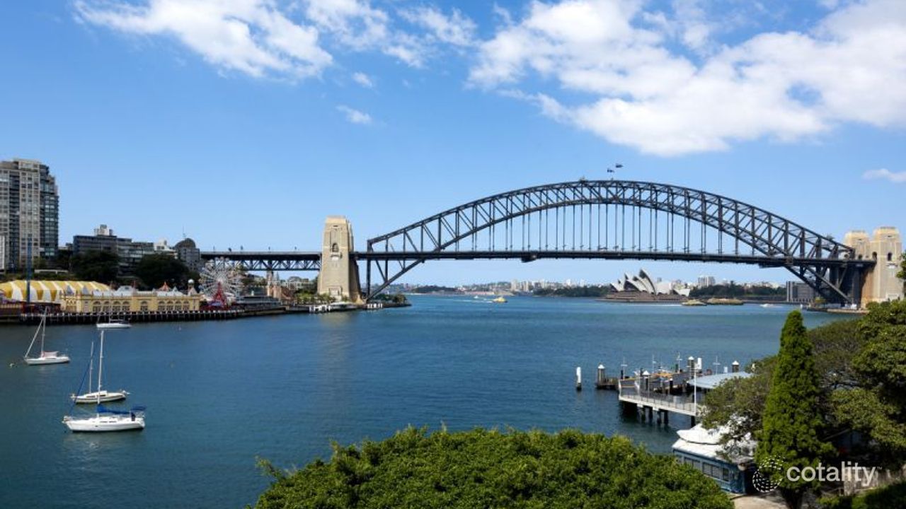 2-bedroom unit at 21/2A Henry Lawson Avenue, Mcmahons Point, NSW 2060, North Sydney, New South Wales