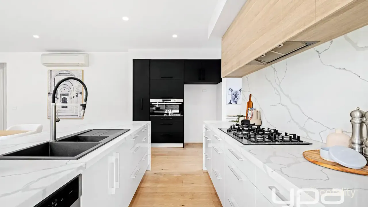 3-bedroom unit at 2/2A Pengana Street, Rosebud, VIC 3939, Mornington Peninsula Council, Victoria