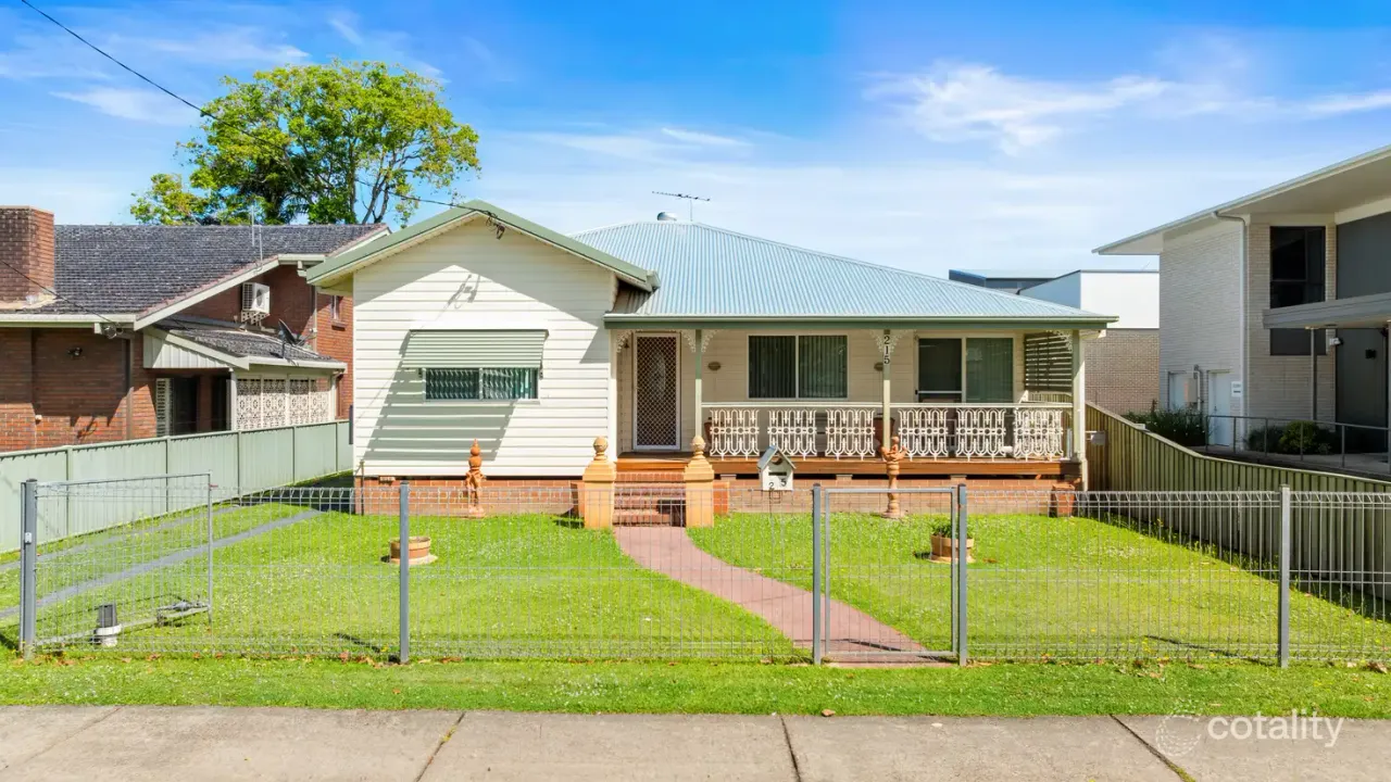 3-bedroom house at 215 Queen Street, Grafton, NSW 2460, Clarence Valley, New South Wales