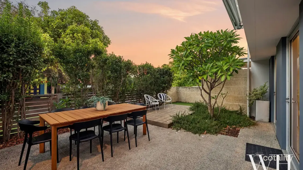 4-bedroom unit at 1/5 Blinco Street, Fremantle, WA 6160, Fremantle, Western Australia
