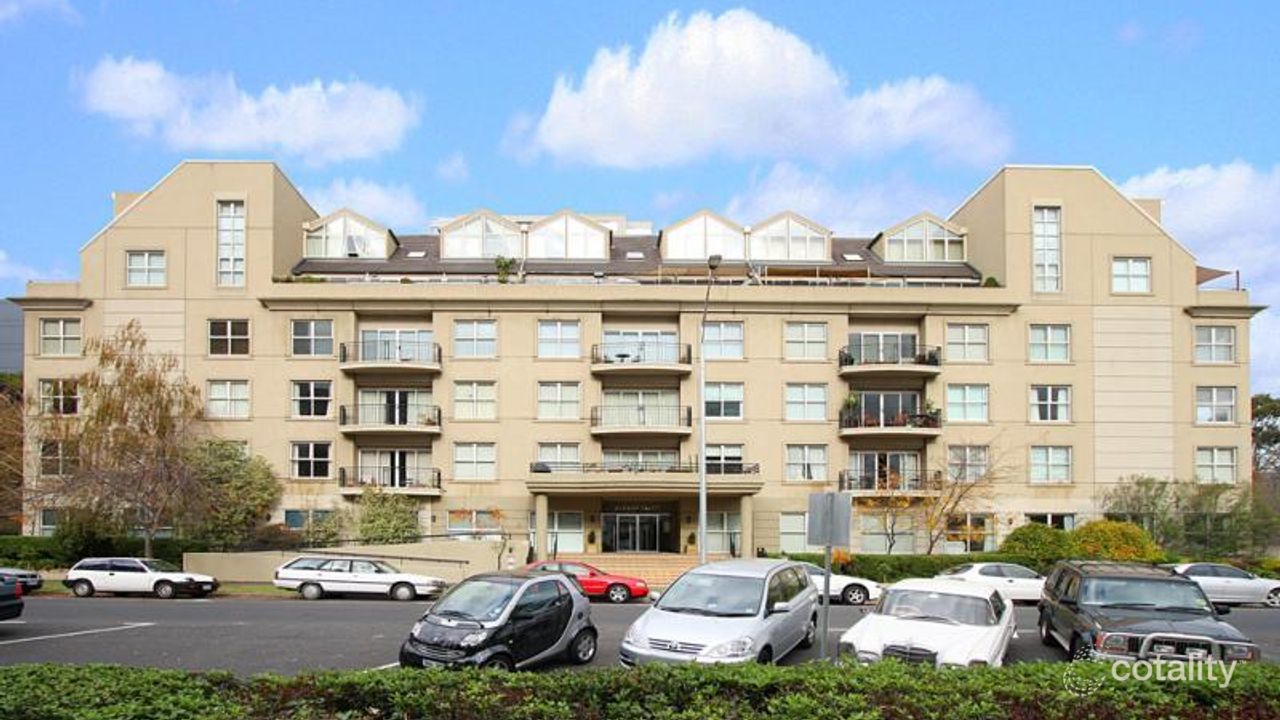 3-bedroom unit at 208/26 Queens Road, Melbourne, VIC 3004, Melbourne, Victoria