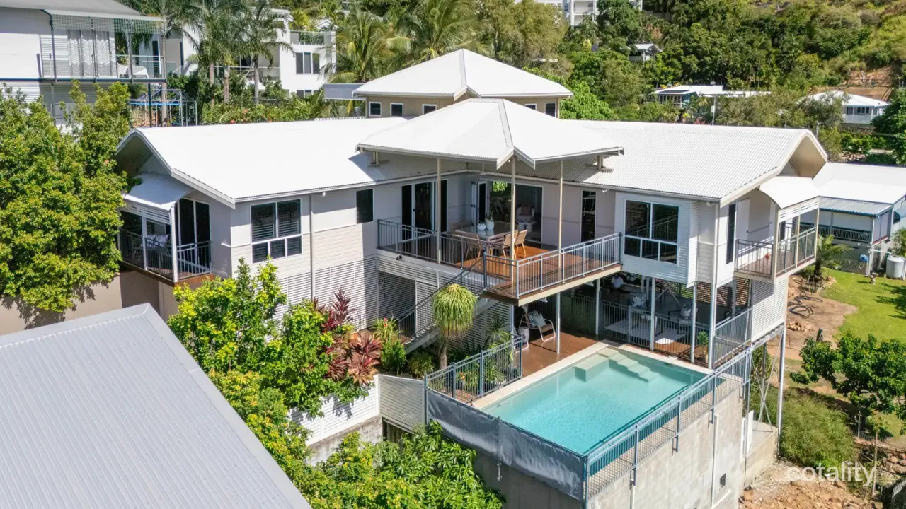 4-bedroom house at 292-294 Stanley Street, North Ward, QLD 4810, Townsville Council, Queensland