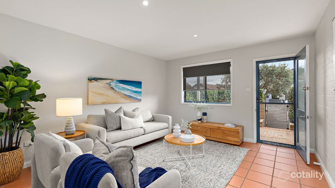 2-bedroom unit at 2/5 Snedden Street, Merewether, NSW 2291, Newcastle, New South Wales