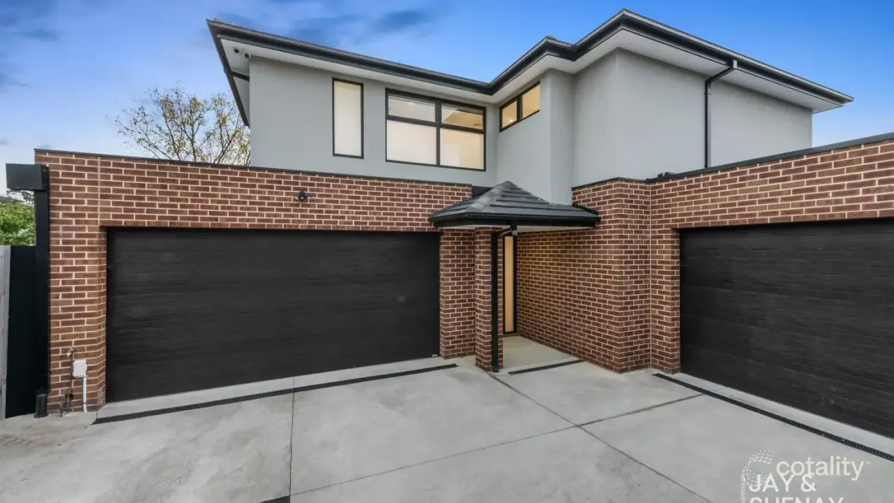 3-bedroom house at 2/2 Mossvale Close, Endeavour Hills, VIC 3802, Casey Council, Victoria