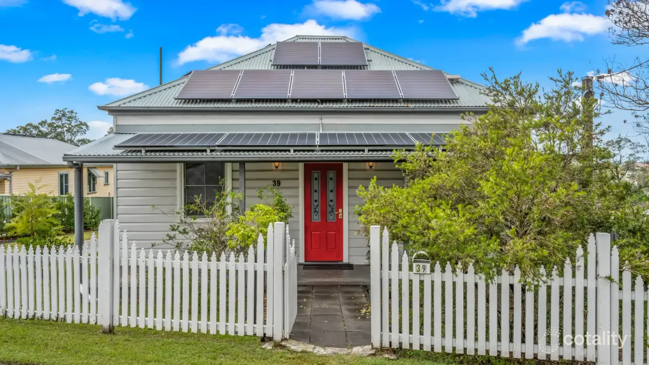 3-bedroom house at 39 Aberglasslyn Road, Rutherford, NSW 2320, Maitland, New South Wales