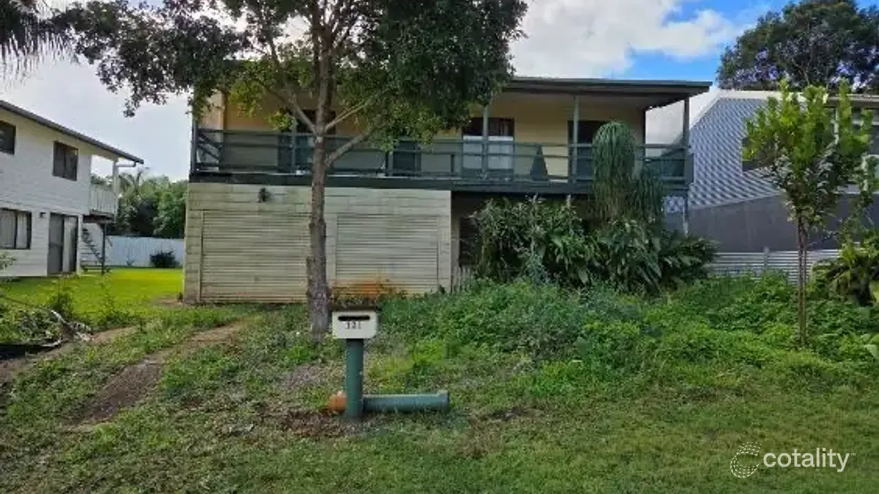 5-bedroom house at 121 Treasure Island Avenue, Karragarra Island, QLD 4184, Redland, Queensland