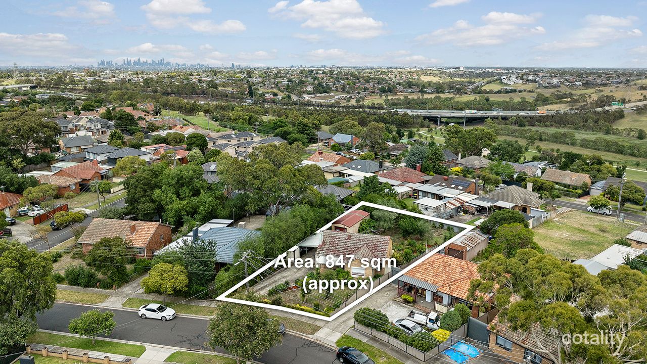3-bedroom house at 35 Emu Parade, Jacana, VIC 3047, Hume Council, Victoria