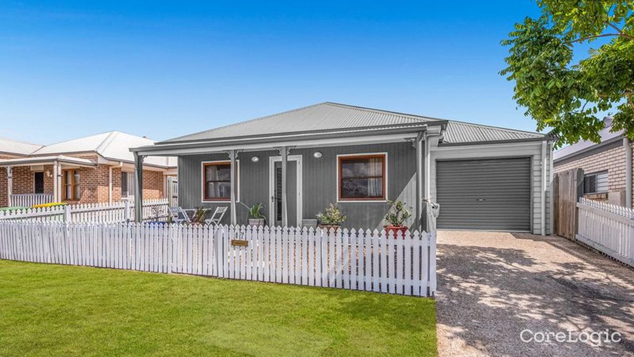 3-bedroom house at 17 Grand Canyon Drive, Ipswich Council, Queensland