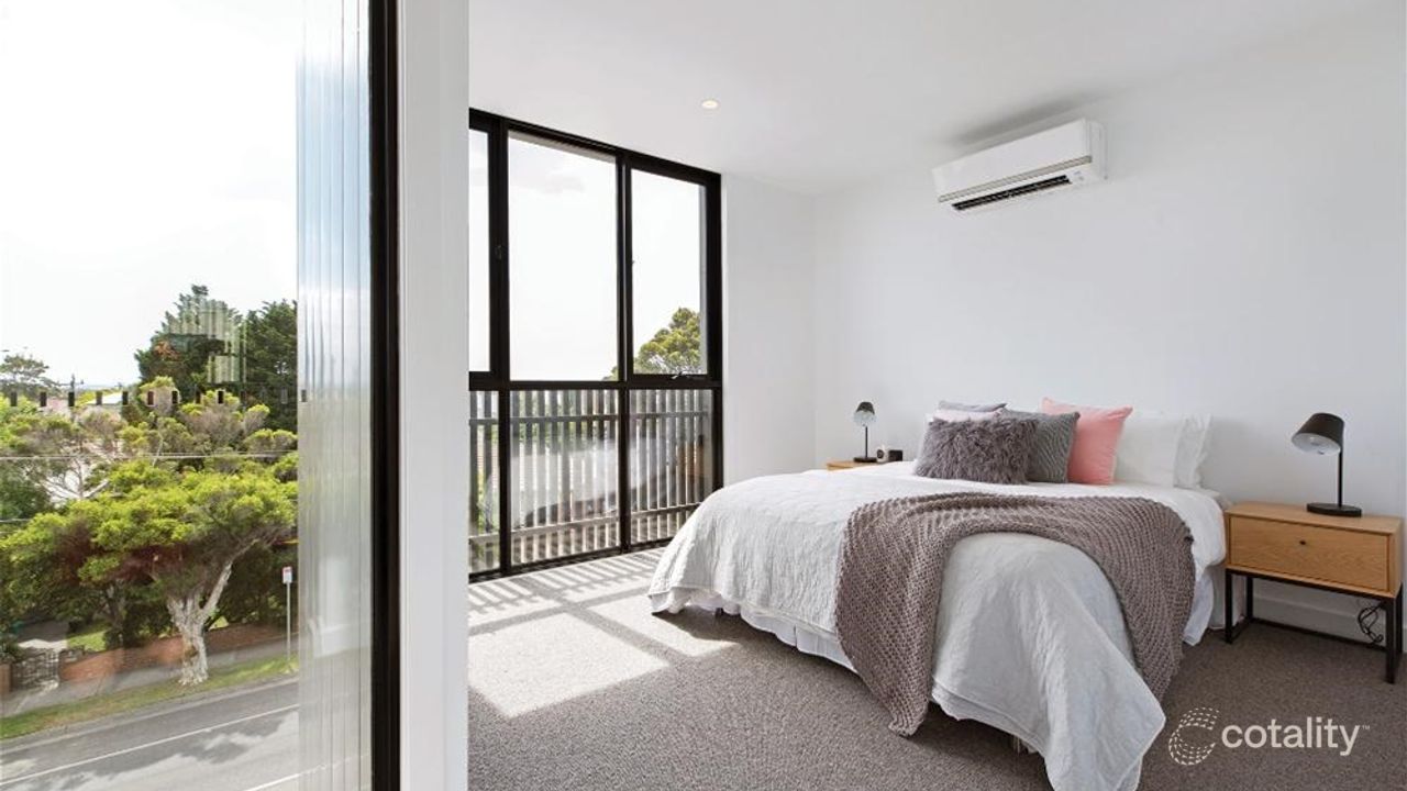4-bedroom unit at 6 Kokoda Place, Mordialloc, VIC 3195, Kingston (Vic.), Victoria