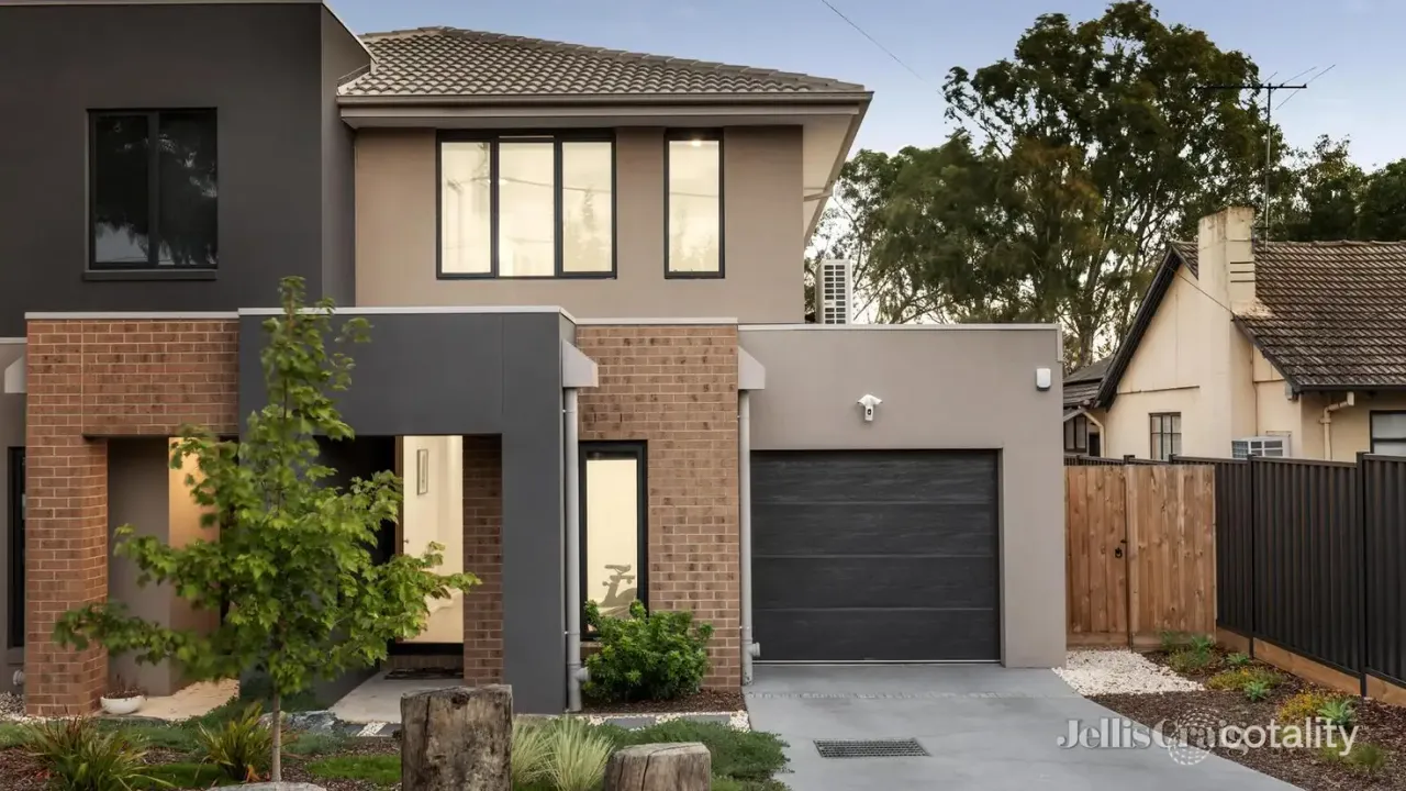 4-bedroom unit at 5 Shakespeare Grove, Heidelberg Heights, VIC 3081, Banyule Council, Victoria