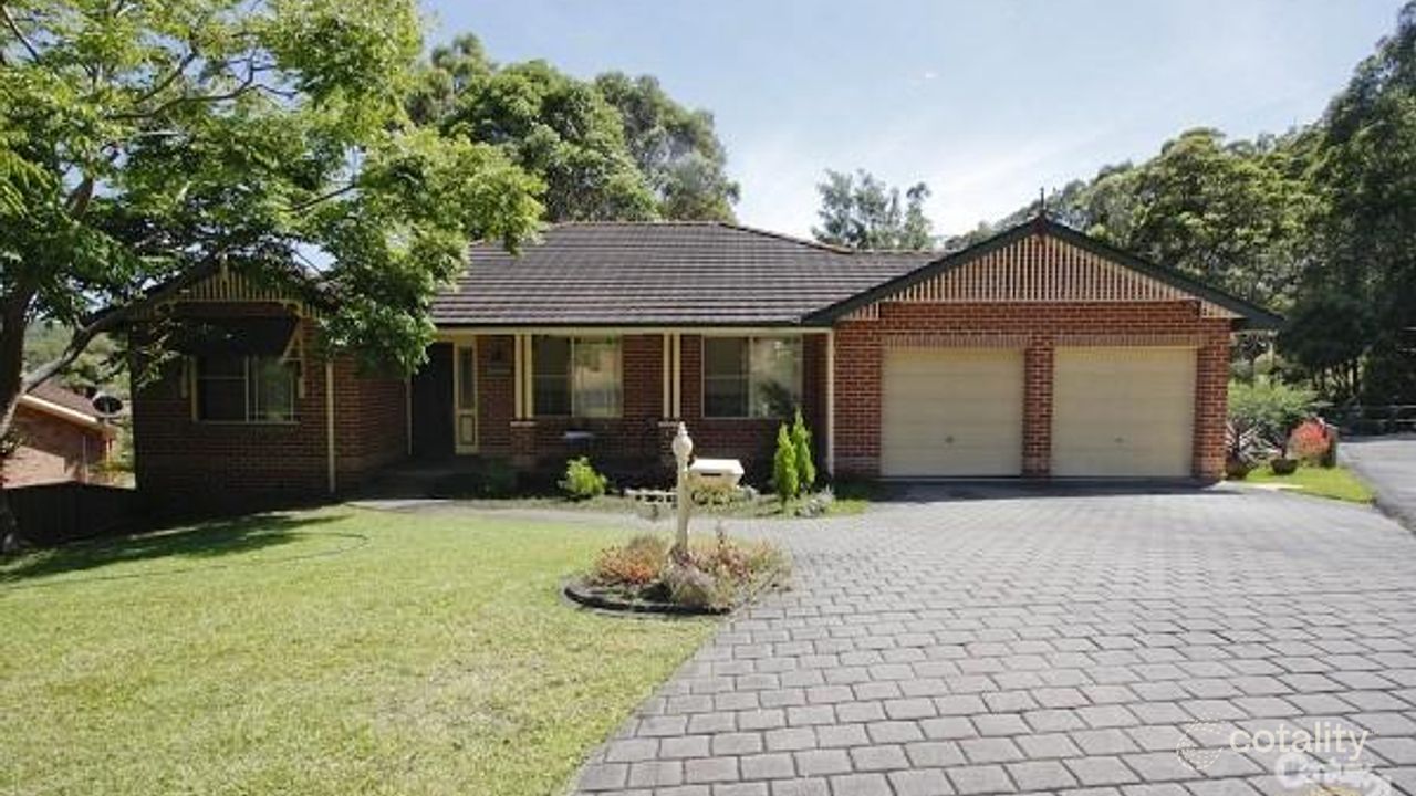 5-bedroom house at 3 Grosvenor Place, Valentine, NSW 2280, Lake Macquarie Council, New South Wales