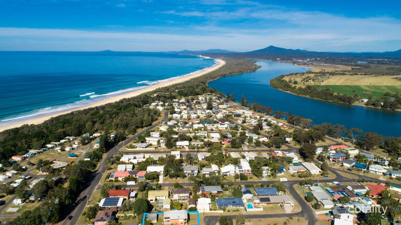 3-bedroom house at 6 Honeysuckle Place, Mylestom, NSW 2454, Bellingen Council, New South Wales