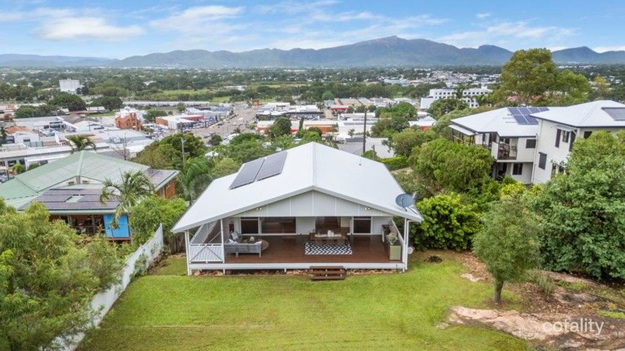 4-bedroom house at 5 Francis Street, West End, QLD 4810, Townsville Council, Queensland