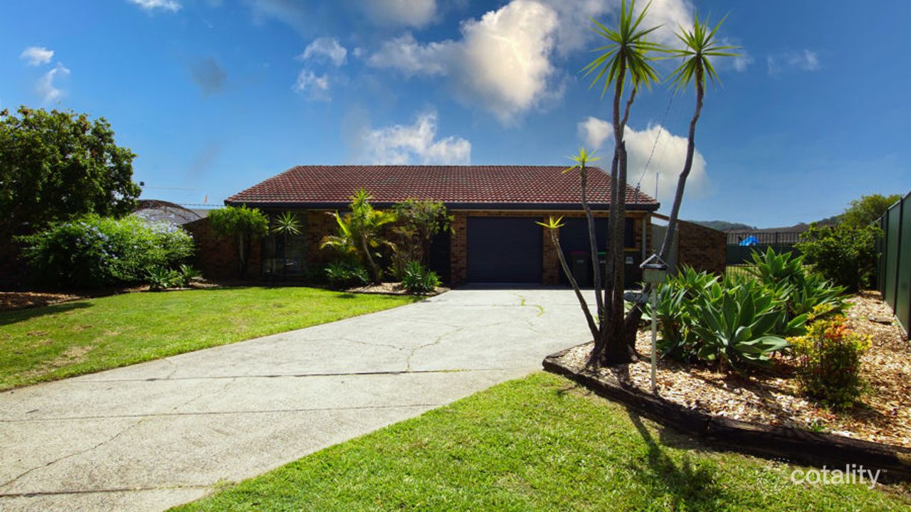4-bedroom house at 22 Morrison Close, Coffs Harbour, NSW 2450, Coffs Harbour Council, New South Wales