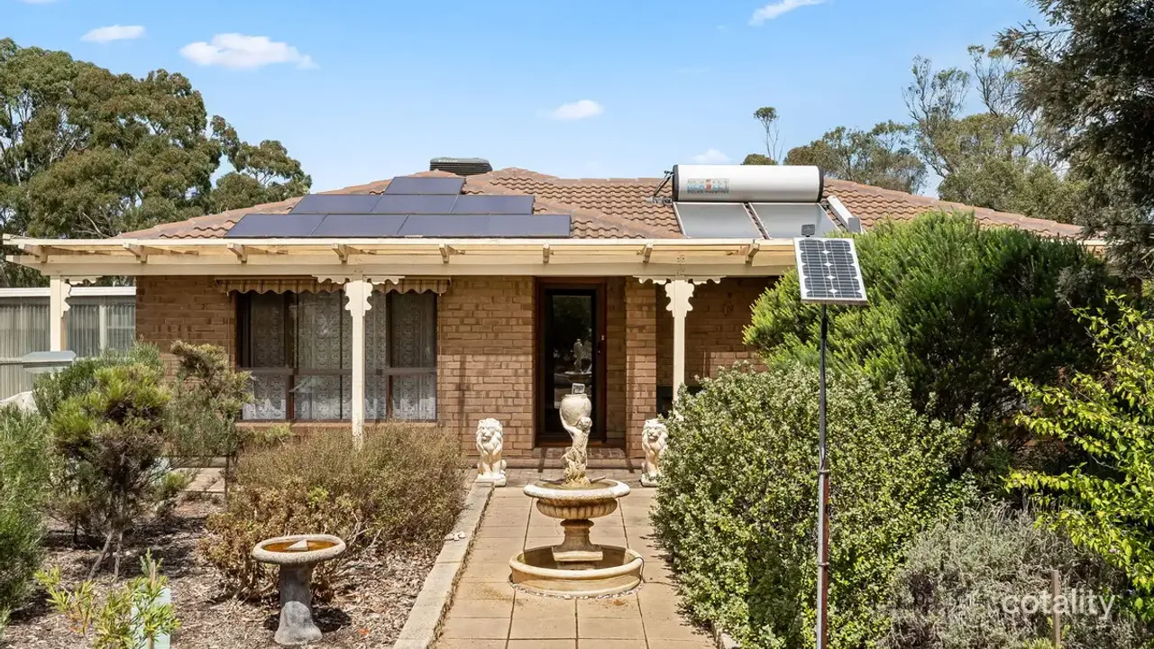 4-bedroom house at 6 Burnside Road, Strathalbyn, SA 5255, Alexandrina, South Australia