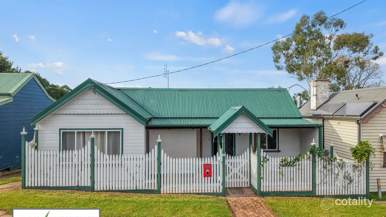 4-bedroom house at 6 Gordon Street, Bega, NSW 2550, Bega Valley, New South Wales