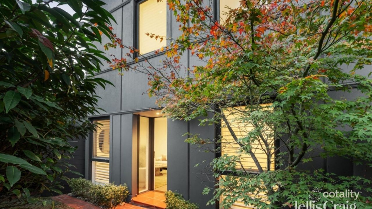 3-bedroom unit at 2/9 Affleck Street, South Yarra, VIC 3141, Stonnington, Victoria
