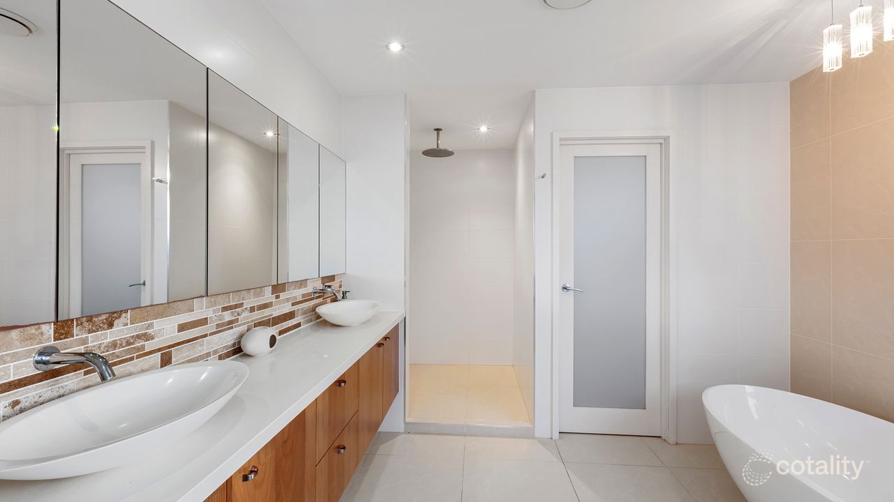 5-bedroom house at 33 Elanora Avenue, Mooloolaba, QLD 4557, Sunshine Coast, Queensland