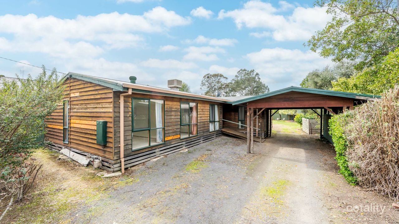 4-bedroom house at 9 Platt Street, Euroa, VIC 3666, Strathbogie, Victoria
