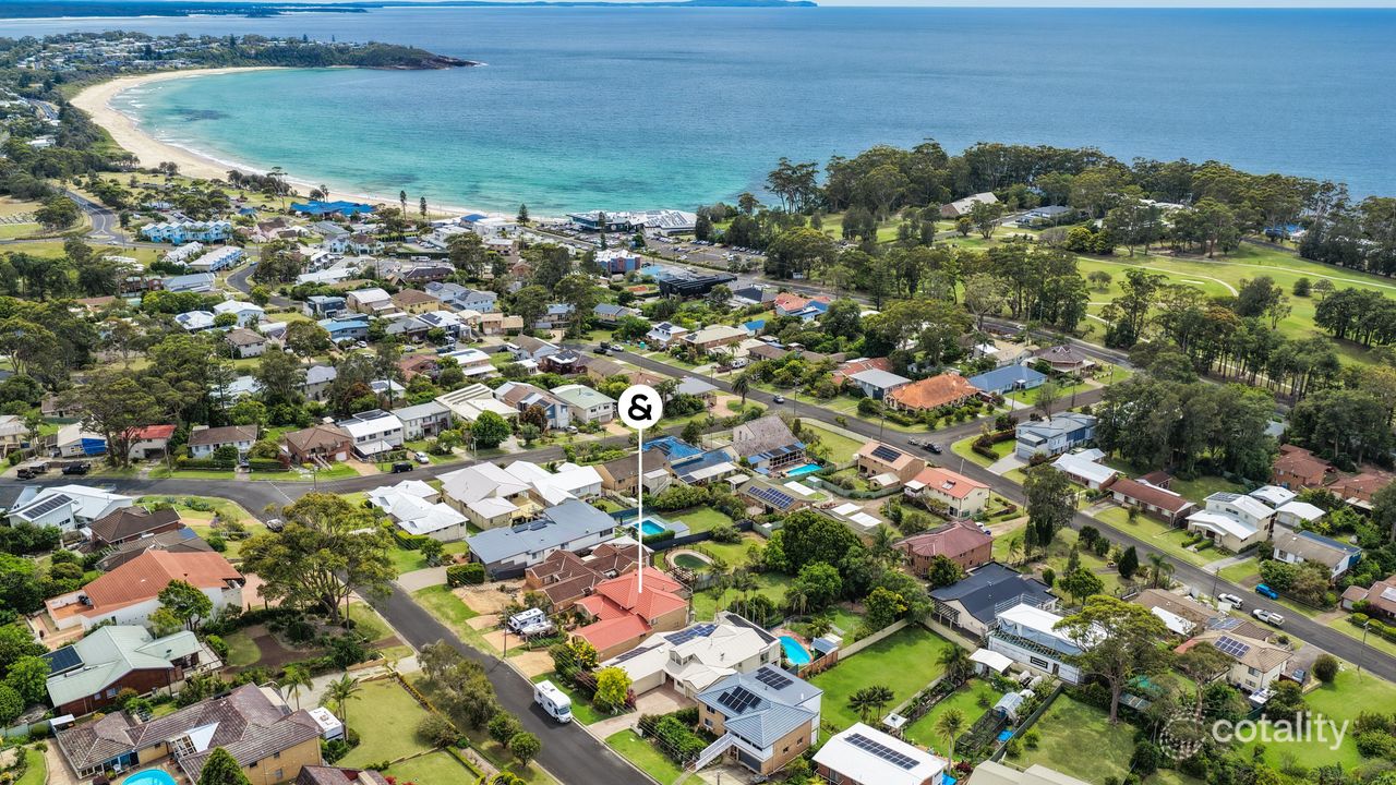 4-bedroom house at 27 Seaview Street, Mollymook, NSW 2539, Shoalhaven, New South Wales