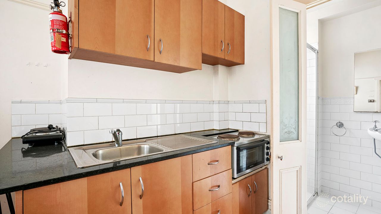 1-bedroom unit at 3/2A Dalgety Street, St Kilda, VIC 3182, Port Phillip, Victoria